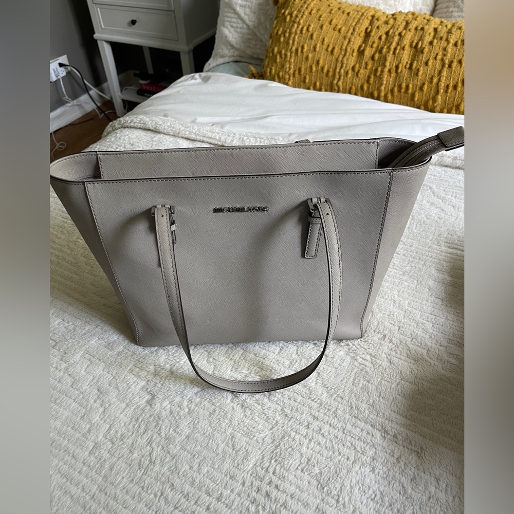 Michael Kors Tote